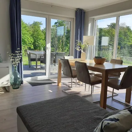 Forest View In Winterberg Sauerland - Private Garden Facing The Woods * Medebach